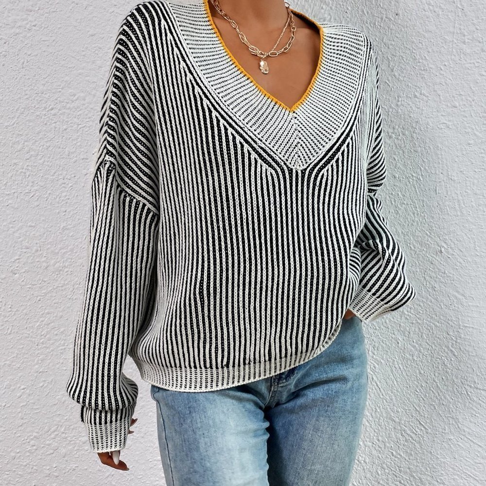 Casual Vertical Stripe Pattern Knit Sweater Top - Picture 2 of 5